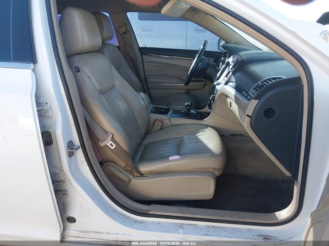 Chrysler 300 2014 2C3CCAAG2EH382433 Image 5