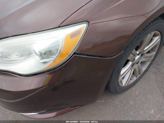 Продажа на аукционе авто 2013 Chrysler 200 Touring, vin: 1C3CCBBBXDN700345, номер лота: 44449057