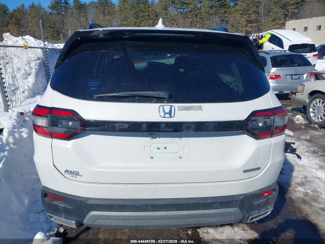 Honda Pilot Touring 2024 5FNYG1H77RB005667 Image 17