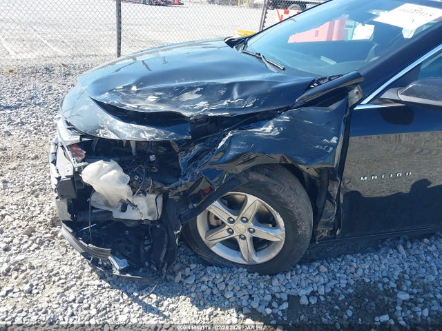 1G1ZC5ST1LF057417 Chevrolet Malibu Fwd 1fl