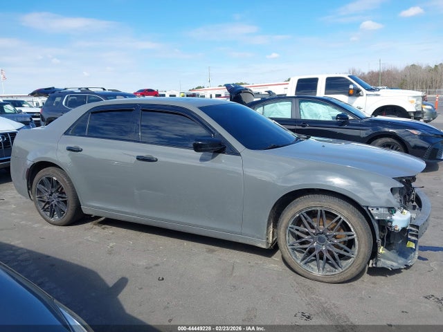 44449228 :رقم المزاد ، 2C3CCAEGXHH663491 vin ، 2017 Chrysler 300c مزاد بيع