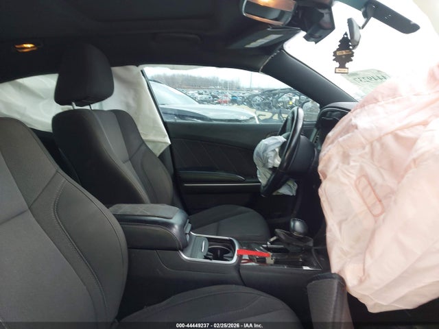 44449237 :رقم المزاد ، 2C3CDXBG6KH636588 vin ، 2019 Dodge Charger Sxt Rwd مزاد بيع