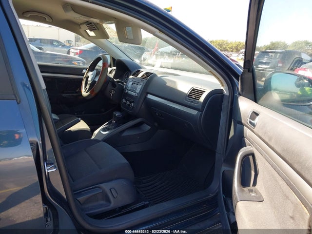 2010 VOLKSWAGEN JETTA 3VWJZ7AJ0AM042691 Photo 4