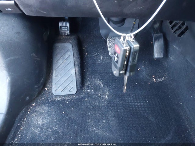 44449253 :رقم المزاد ، JM3TB2BA4B0304001 vin ، 2011 Mazda Cx-9 Sport مزاد بيع