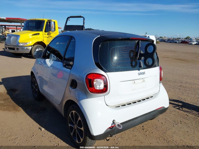 WMEFJ5DA8GK067999 Smart Fortwo Passion
