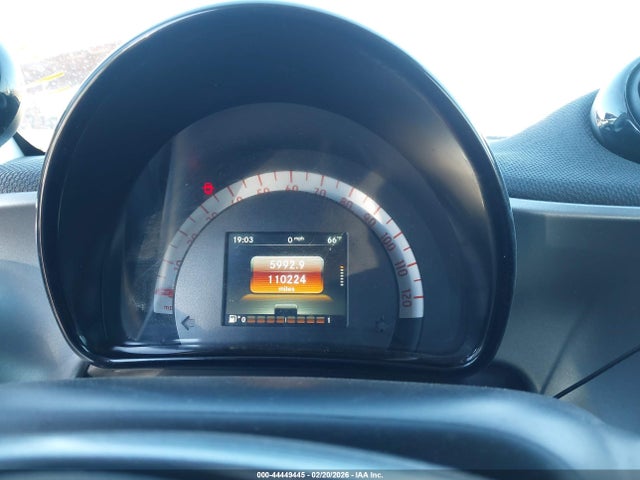 WMEFJ5DA8GK067999 Smart Fortwo Passion