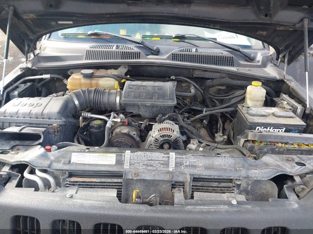 44449461 :رقم المزاد ، 1J4GL48K52W102813 vin ، 2002 Jeep Liberty Sport مزاد بيع