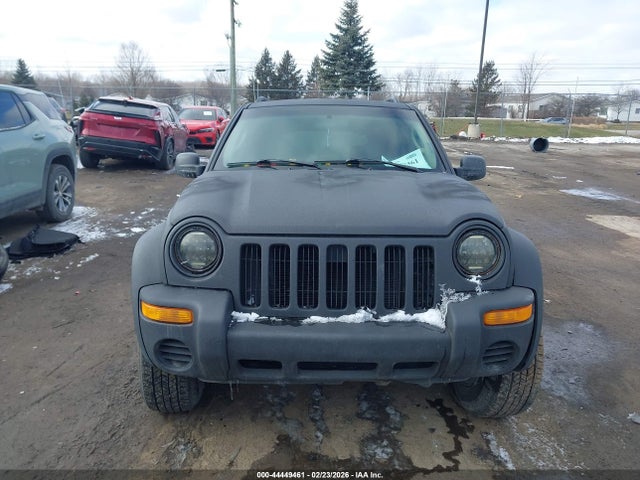 44449461 :رقم المزاد ، 1J4GL48K52W102813 vin ، 2002 Jeep Liberty Sport مزاد بيع
