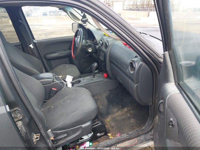 44449461 :رقم المزاد ، 1J4GL48K52W102813 vin ، 2002 Jeep Liberty Sport مزاد بيع