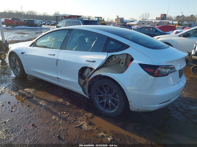 2023 TESLA MODEL 3 5YJ3E1EA5PF477718 Photo 2
