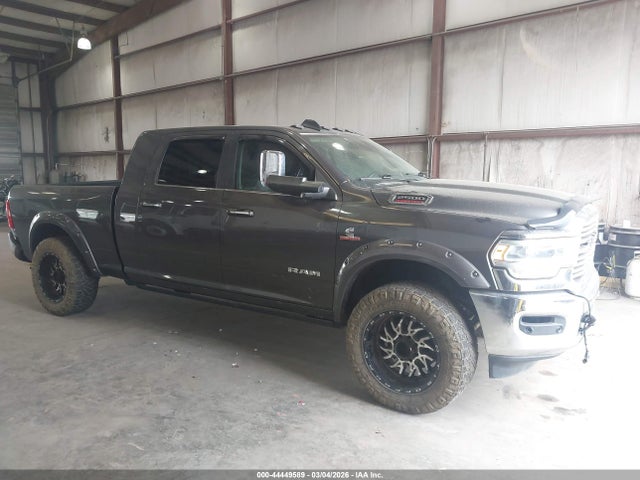 44449589 :رقم المزاد ، 3C6UR5NL9NG267770 vin ، 2022 Ram 2500 Laramie  4x4 6'4 Box مزاد بيع