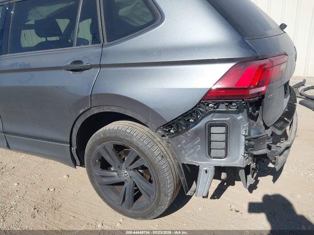 Aukcja sprzedaży 2024 Volkswagen Tiguan 2.0t Se R-line Black, vin: 3VV8B7AX1RM082575, numer aukcji: 44449704