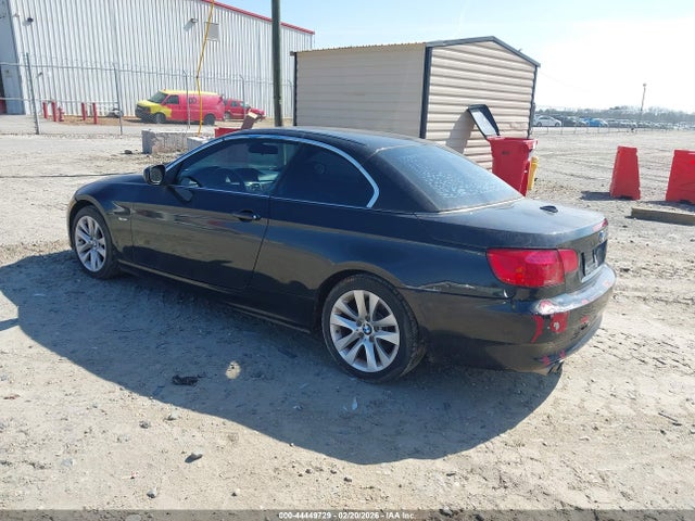 2011 BMW 328I WBADW3C58BE536755 Photo 2