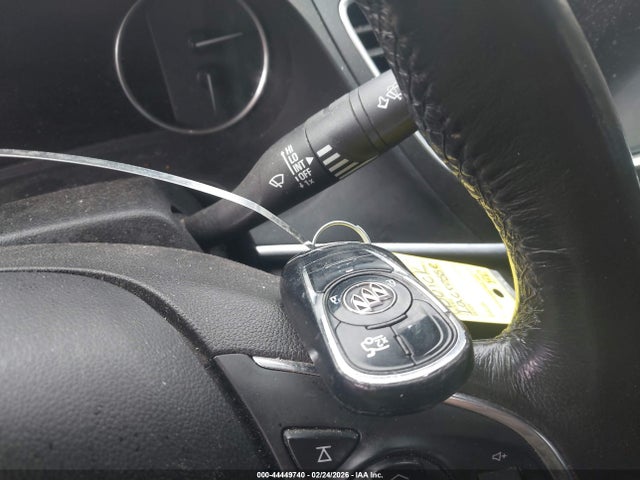44449740 :رقم المزاد ، 1G4ZP5SS7HU136611 vin ، 2017 Buick Lacrosse Essence مزاد بيع