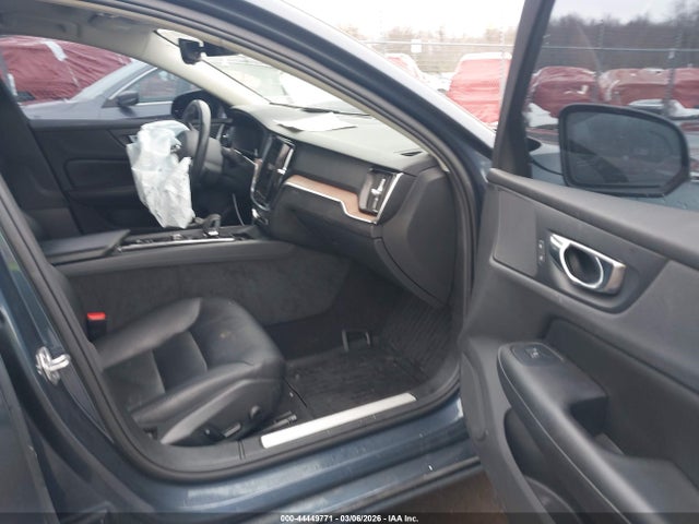 2022 VOLVO S60 7JRL12FZXNG161953 Photo 4