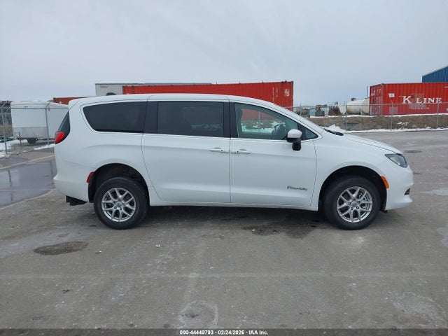 Продаж на аукціоні авто 2023 Chrysler Voyager Lx, vin: 2C4RC1CG7PR579338, номер лоту: 44449793