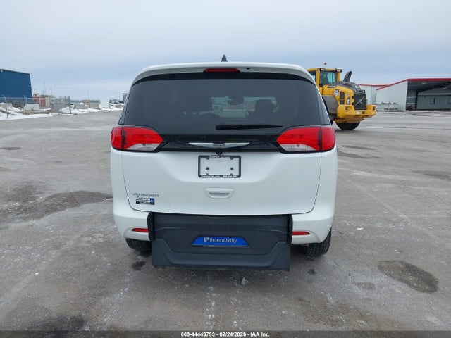 Продаж на аукціоні авто 2023 Chrysler Voyager Lx, vin: 2C4RC1CG7PR579338, номер лоту: 44449793