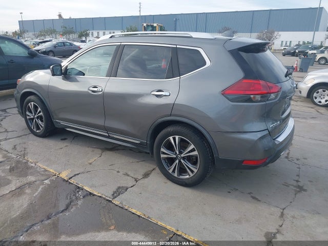 JN8AT2MT1HW383682 Nissan Rogue Sl