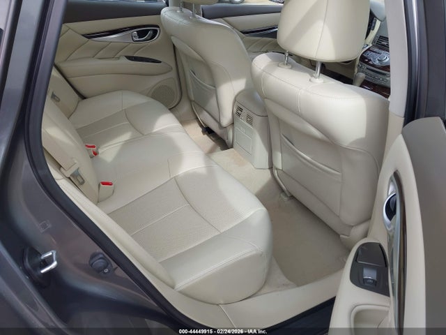 2016 Infiniti Q70 3.7x მანქანა იყიდება აუქციონზე, vin: JN1BY1AR8GM270118, აუქციონის ნომერი: 44449915