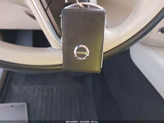 2022 VOLVO XC60 YV4L12RK8N1990839 Photo 10