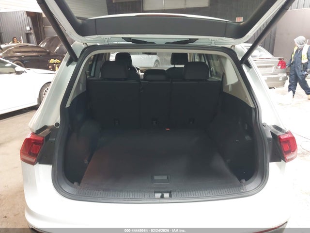 2019 Volkswagen Tiguan 2.0t Se/2.0t Sel/2.0t Sel R-line/2.0t Sel R-line Black მანქანა იყიდება აუქციონზე, vin: 3VV2B7AX3KM182611, აუქციონის ნომერი: 44449964