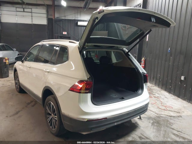 2019 VOLKSWAGEN TIGUAN 3VV2B7AX3KM182611 Photo 2
