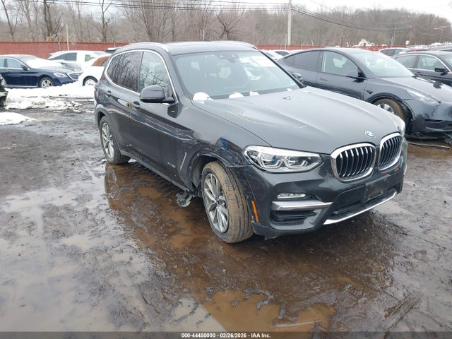 2018 BMW X3 5UXTR9C53JLC84160 Photo 0