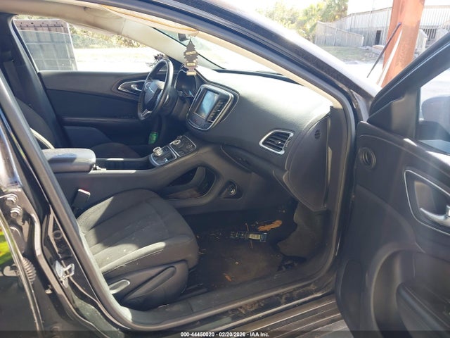 Aukcja sprzedaży 2015 Chrysler 200 Limited, vin: 1C3CCCAB3FN733729, numer aukcji: 44450020