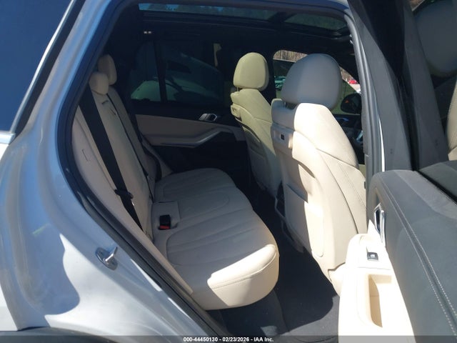 2021 BMW X5 5UXCR4C04M9E05996 Photo 7