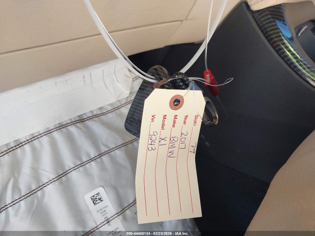 2017 BMW X1 WBXHT3C36H5F79243 Photo 10