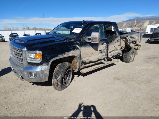 2017 GMC SIERRA 2500HD 1GT12TEYXHF146963 Photo 1