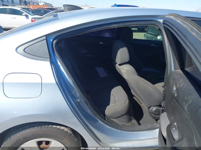 44450200 :رقم المزاد ، 1G1BC5SMXJ7155668 vin ، 2018 Chevrolet Cruze Ls Auto مزاد بيع