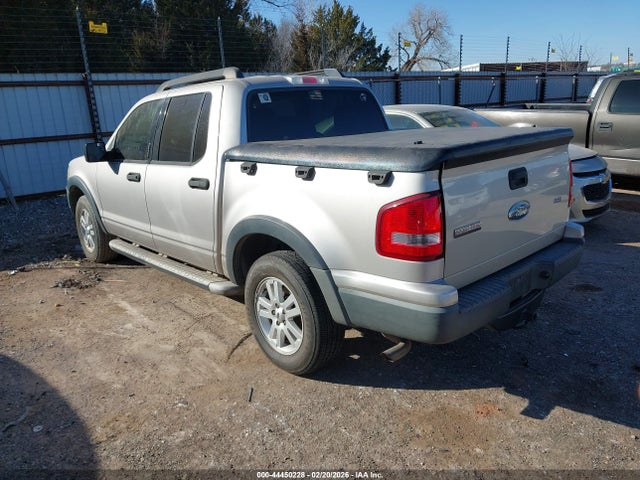2007 FORD EXPLORER SPORT TRAC 1FMEU31K77UB23577 Photo 2