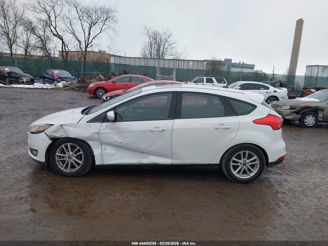 Ford FOCUS SEL 2017 1FADP3M27HL316876 Image 14