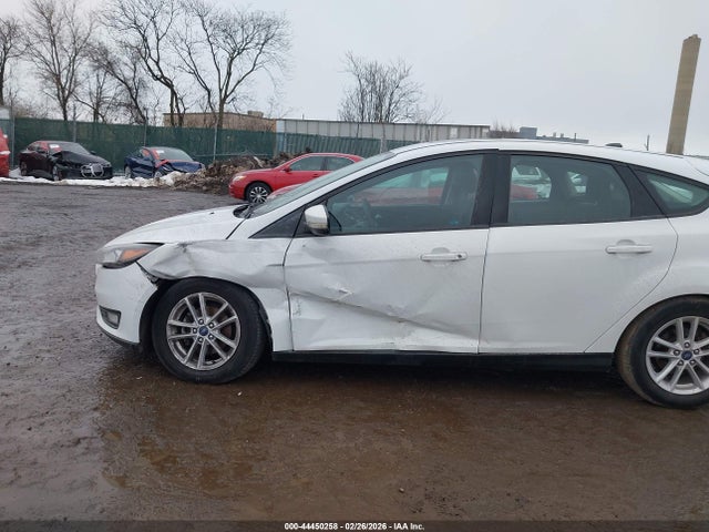 Ford FOCUS SEL 2017 1FADP3M27HL316876 Image 6