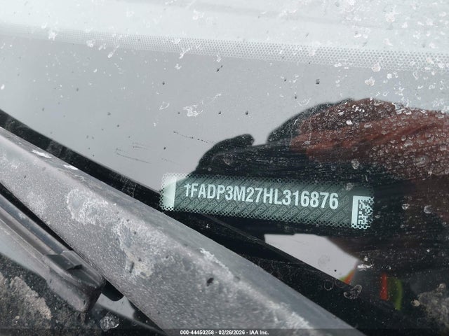 Ford FOCUS SEL 2017 1FADP3M27HL316876 Image 9