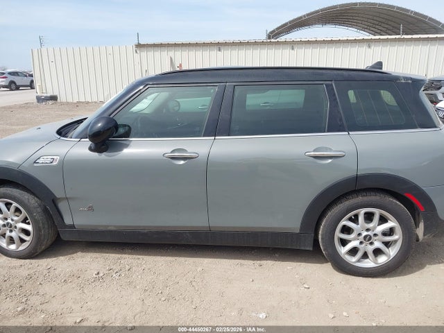 Mini Clubman Cooper 2018 WMWLU1C56J2F29294 Image 15