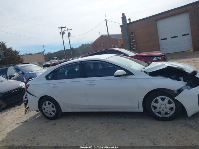 44450317 :رقم المزاد ، 3KPF24ADXME374366 vin ، 2021 Kia Forte Fe مزاد بيع
