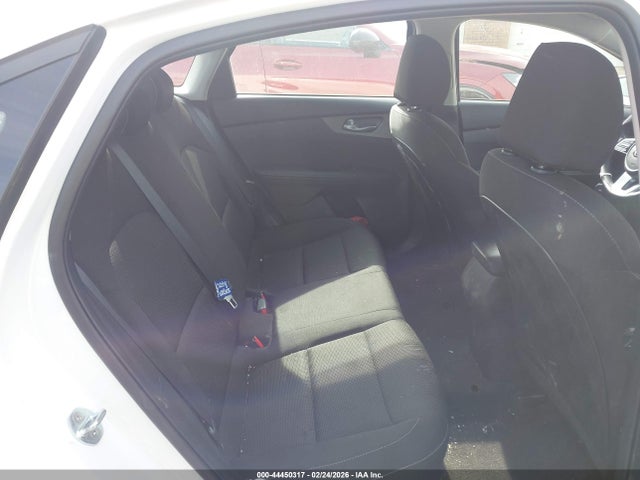 44450317 :رقم المزاد ، 3KPF24ADXME374366 vin ، 2021 Kia Forte Fe مزاد بيع