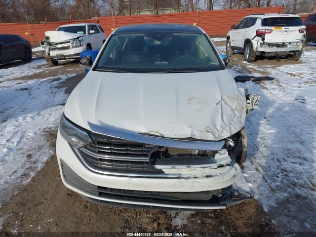 Продажа на аукционе авто 2023 Volkswagen Jetta 1.5t Se, vin: 3VW7M7BU3PM009632, номер лота: 44450362