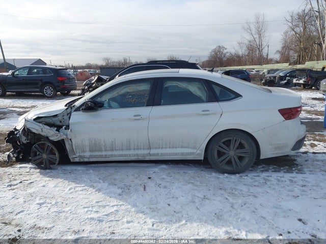 Продажа на аукционе авто 2023 Volkswagen Jetta 1.5t Se, vin: 3VW7M7BU3PM009632, номер лота: 44450362