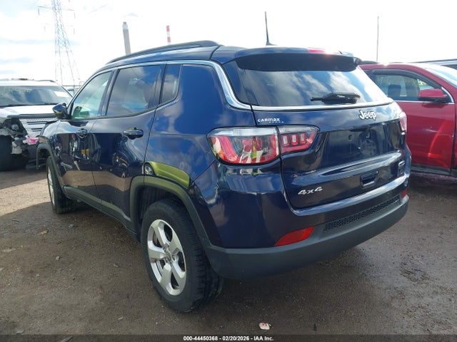 2019 JEEP COMPASS 3C4NJDBB2KT684189 Photo 2