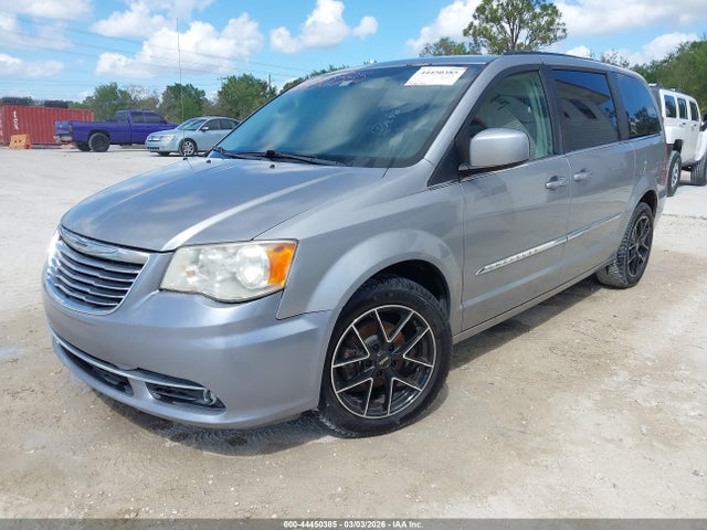 44450385 :رقم المزاد ، 2C4RC1BG2DR629656 vin ، 2013 Chrysler Town & Country Touring مزاد بيع
