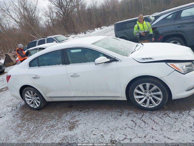 44450396 :رقم المزاد ، 1G4GB5G34FF324897 vin ، 2015 Buick Lacrosse Leather مزاد بيع