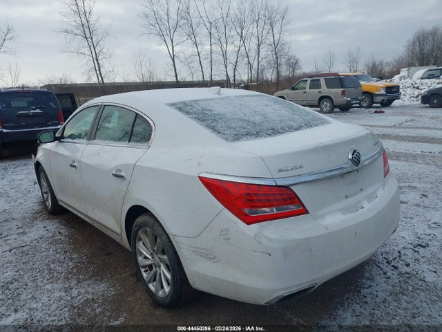44450396 :رقم المزاد ، 1G4GB5G34FF324897 vin ، 2015 Buick Lacrosse Leather مزاد بيع
