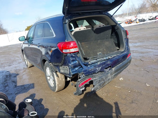 Продаж на аукціоні авто 2018 Kia Sorento 2.4l Lx, vin: 5XYPGDA37JG410655, номер лоту: 44450433