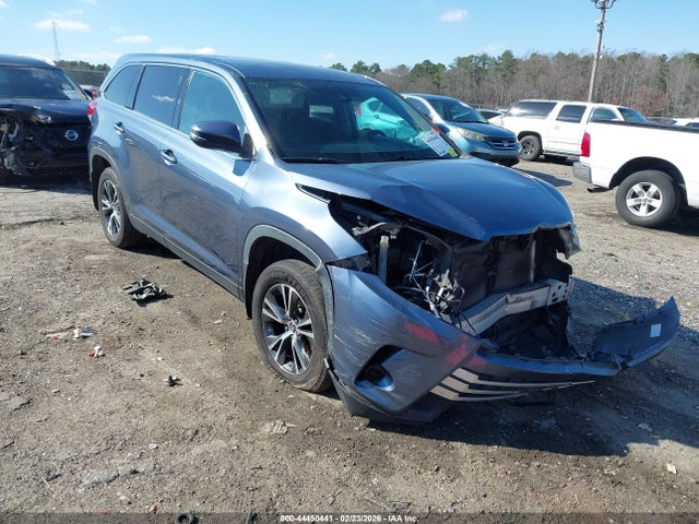 44450441 :رقم المزاد ، 5TDBZRFH1KS963084 vin ، 2019 Toyota Highlander Le مزاد بيع