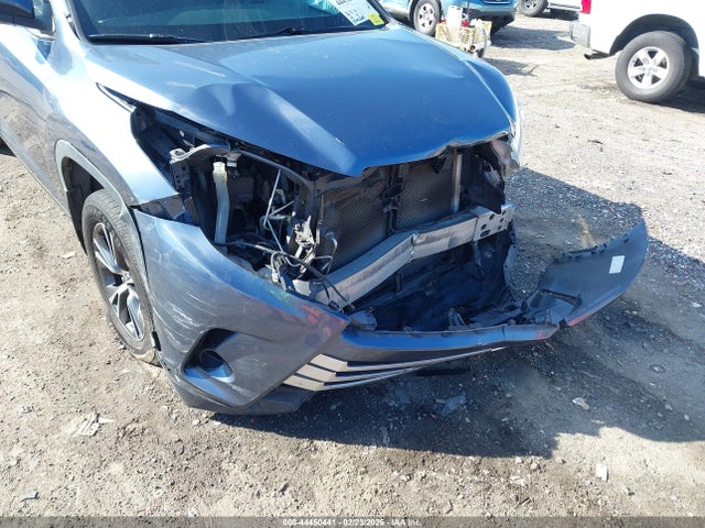 Продаж на аукціоні авто 2019 Toyota Highlander Le, vin: 5TDBZRFH1KS963084, номер лоту: 44450441