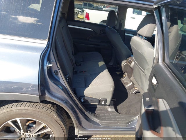 Продаж на аукціоні авто 2019 Toyota Highlander Le, vin: 5TDBZRFH1KS963084, номер лоту: 44450441