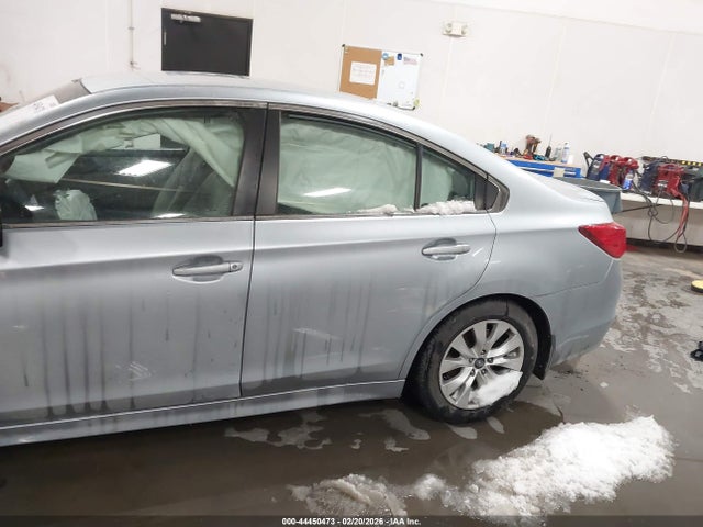 2015 Subaru Legacy 2.5i Premium მანქანა იყიდება აუქციონზე, vin: 4S3BNBC64F3071988, აუქციონის ნომერი: 44450473